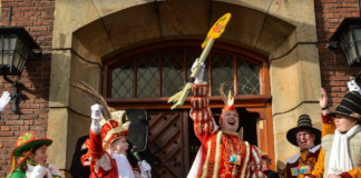 Foto’s Kinderoptocht en sleuteloverdracht