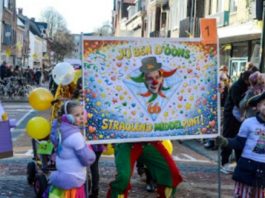 Foto’s kinderoptocht en sleuteloverdracht